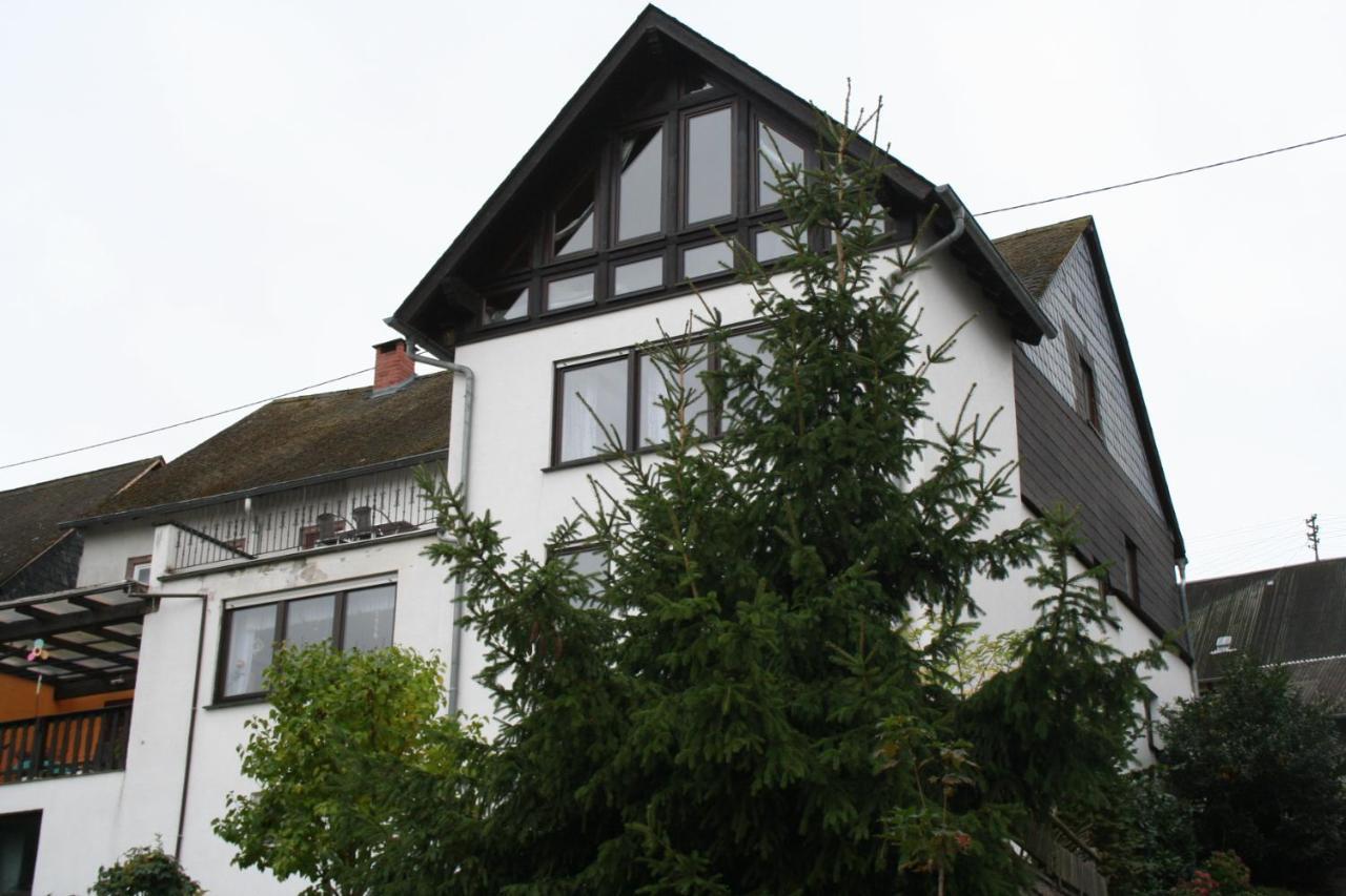 Romantische Ferienwohnung Rheingold 50 Qm Fuer 2 Bis 4 P Бахарах Экстерьер фото