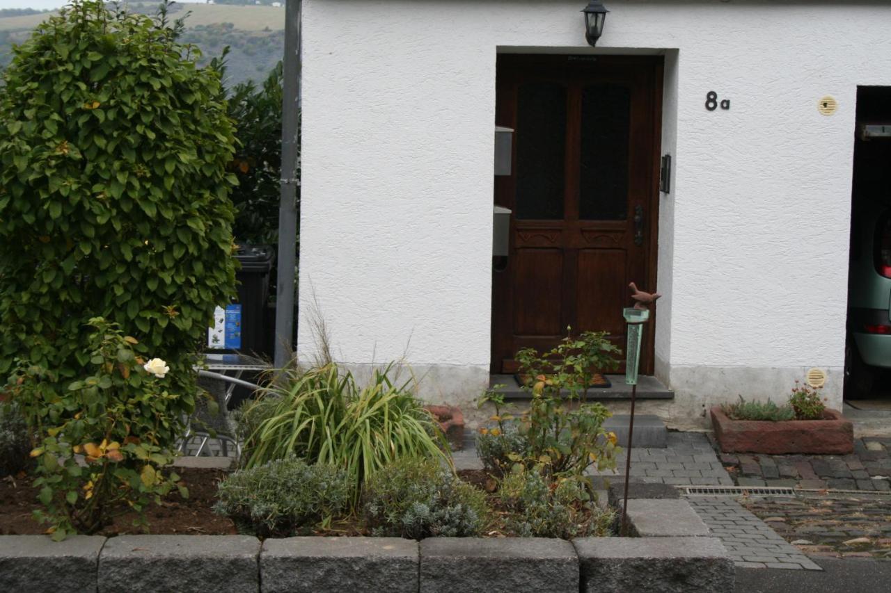 Romantische Ferienwohnung Rheingold 50 Qm Fuer 2 Bis 4 P Бахарах Экстерьер фото
